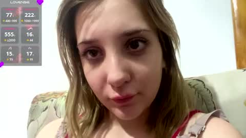 Hi guys Im Mia Im new here help me to figure out how everything works here xD online show from July 2, 2026, 10:16 pm