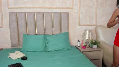 Miaasummer online show from February 10, 2026, 11:58 am