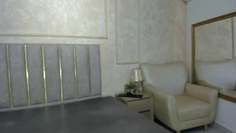 Miaasummer online show from May 24, 2026, 11:37 am