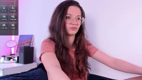Snapshot of miabellee_ chatting on June 12, 2026, 6:45 am mia online show from June 12, 2026, 6:45 am
