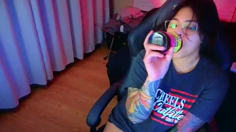 Mia online show from March 10, 2025, 1:56 am