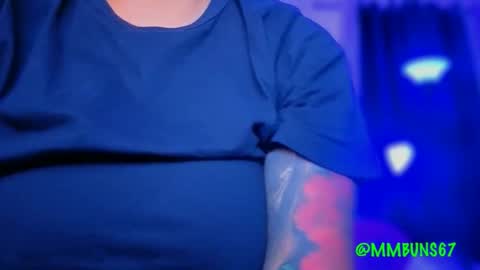 Mia online show from October 25, 2025, 2:19 am