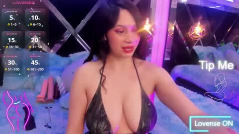 Mia online show from October 24, 2025, 2:08 am