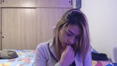 Miia  online show from October 11, 2025, 2:22 am