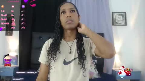 MiaCoock online show from December 4, 2025, 12:58 pm