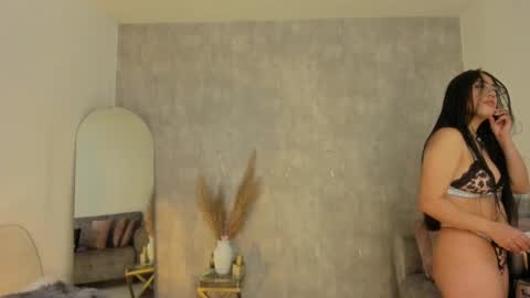 miacooper online show from January 25, 2025, 12:16 pm