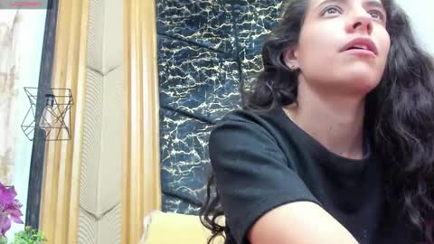 MiaCours online show from April 23, 2026, 9:17 pm