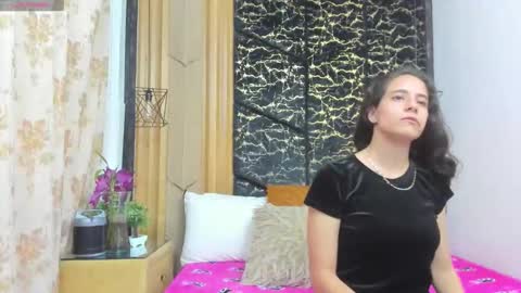 MiaCours online show from April 27, 2026, 7:01 pm