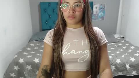 miacumgirl online show from April 29, 2026, 6:25 pm