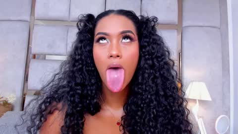 Call me Mia online show from December 6, 2024, 11:14 pm