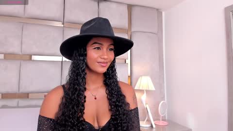 Call me Mia online show from December 7, 2024, 7:54 pm