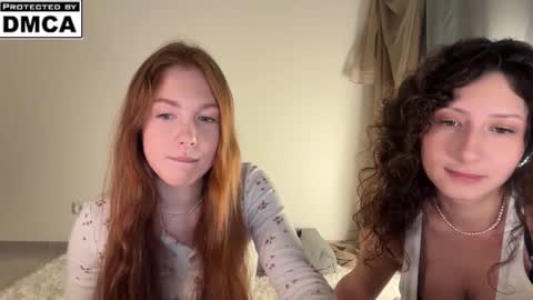 Mia online show from December 16, 2025, 9:53 pm