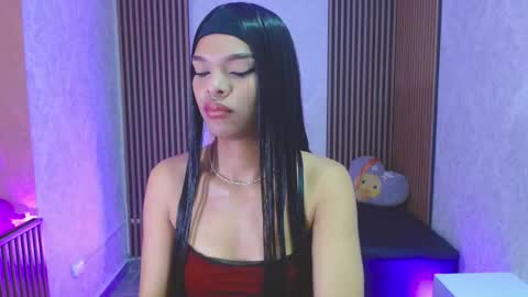 Mia online show from November 4, 2025, 3:16 am