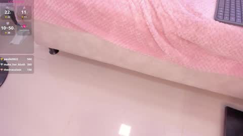 Mia  online show from January 9, 2025, 9:16 pm