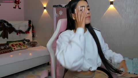 Mia Gomez online show from December 27, 2024, 12:56 pm