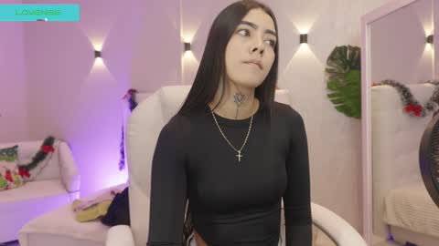 Mia Gomez online show from December 22, 2025, 12:35 pm