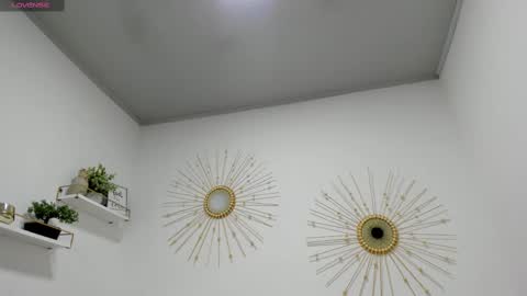 Miah Collins online show from February 20, 2025, 10:59 am