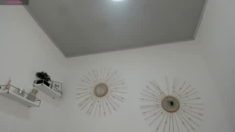 Miah Collins online show from October 27, 2025, 11:47 am