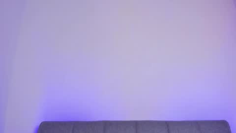 miah new independent model acount online show from November 22, 2025, 3:38 am