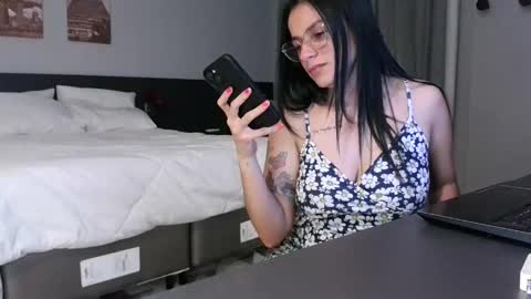 Ms Mia  Owner Of  Your Mind online show from December 10, 2024, 2:48 am