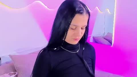 Snapshot of miahansson chatting on July 7, 2026, 10:08 am MIA online show from July 7, 2026, 10:08 am