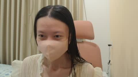 miahchan68 online show from April 14, 2026, 2:01 pm