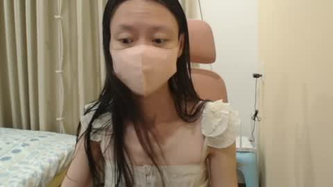 miahchan68 online show from April 21, 2026, 4:01 pm