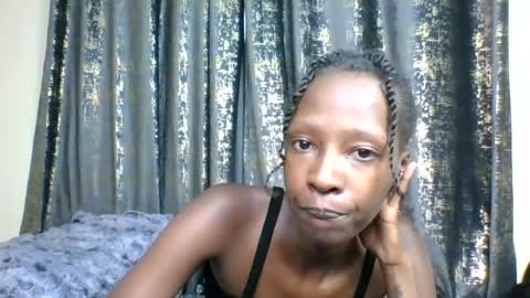 Snapshot of miahcreamer chatting on June 18, 2026, 8:03 am miahcreamer online show from June 18, 2026, 8:03 am