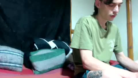 Snapshot of miahells chatting on April 25, 2026, 11:35 pm Mia Sam online show from April 25, 2026, 11:35 pm