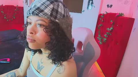 MIA VELEZ online show from September 11, 2025, 2:11 am