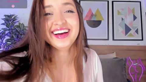 Mia  online show from February 3, 2026, 6:22 am