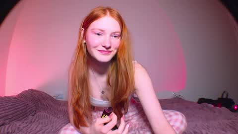 milanaaaa online show from December 14, 2024, 9:02 pm