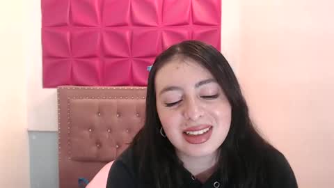 miakimky online show from November 1, 2025, 4:31 pm