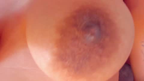 miakris1 online show from February 6, 2025, 10:00 pm