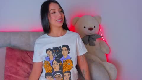 miakris1 online show from February 14, 2025, 10:49 am