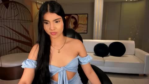 Call me Mia  online show from January 6, 2026, 9:07 pm