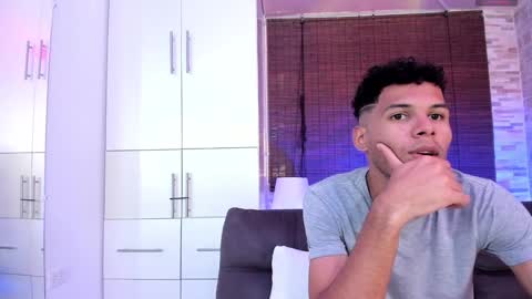 Mia online show from January 23, 2025, 6:56 pm