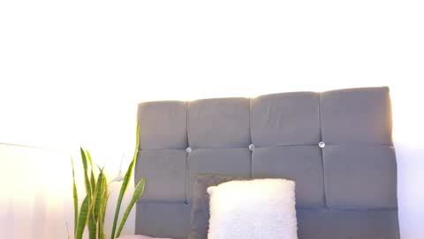 Snapshot of miamackleyn_ chatting on May 7, 2026, 1:38 pm MIA online show from May 7, 2026, 1:38 pm