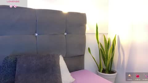 Snapshot of miamackleyn_ chatting on May 16, 2026, 6:07 pm MIA online show from May 16, 2026, 6:07 pm