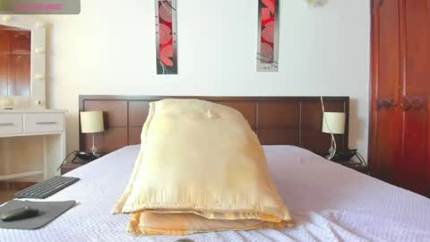 Snapshot of miamarin_hot chatting on May 22, 2026, 7:41 pm Mia online show from May 22, 2026, 7:41 pm
