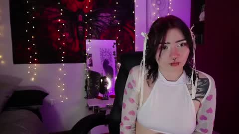 Lili online show from April 21, 2026, 2:51 am