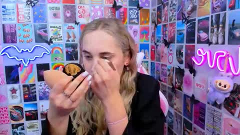 Snapshot of miamilas chatting on December 18, 2025, 3:07 pm miamilas online show from December 18, 2025, 3:07 pm