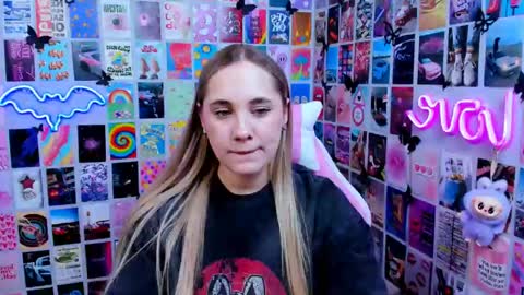 Snapshot of miamilas chatting on March 17, 2026, 3:26 pm miamilas online show from March 17, 2026, 3:26 pm