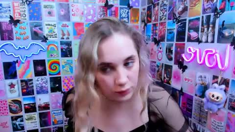 Snapshot of miamilas chatting on March 18, 2026, 2:31 pm miamilas online show from March 18, 2026, 2:31 pm