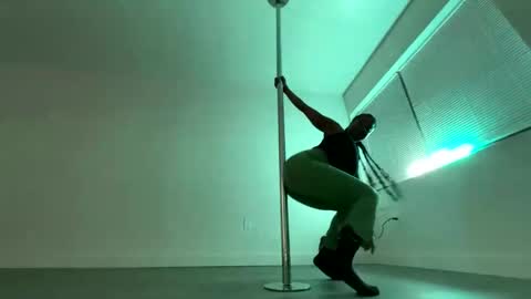 MiamiWorld online show from September 19, 2025, 7:54 am