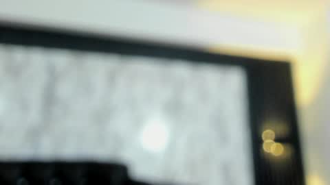 Mia   -5 7001400 Follow  online show from February 1, 2025, 12:29 am