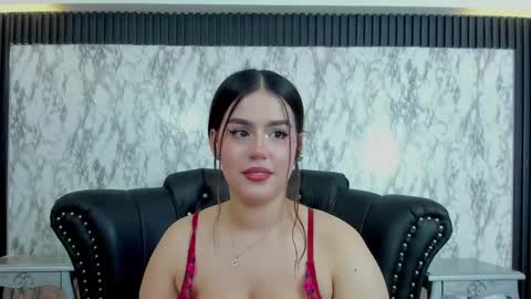 Mia   -5 7001400 Follow  online show from February 8, 2025, 3:42 pm