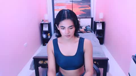 miamoreamara69 online show from July 26, 2026, 2:02 pm