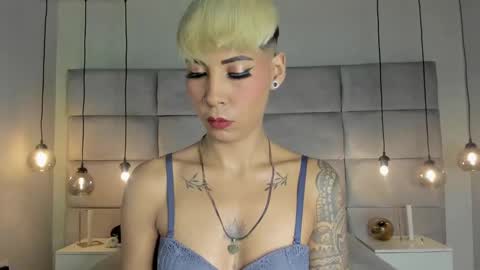 Mia Morgann online show from January 19, 2025, 12:50 pm