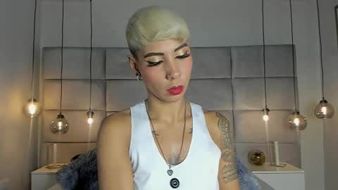 Mia Morgann online show from February 10, 2025, 1:22 pm